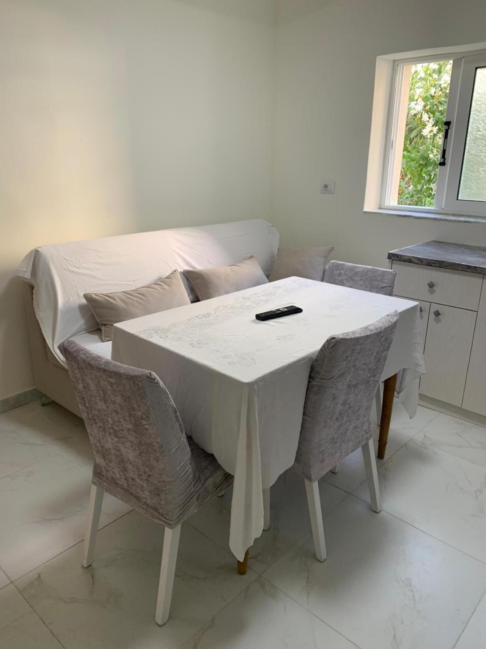 Angjelo Apartments Saranda Chambre photo